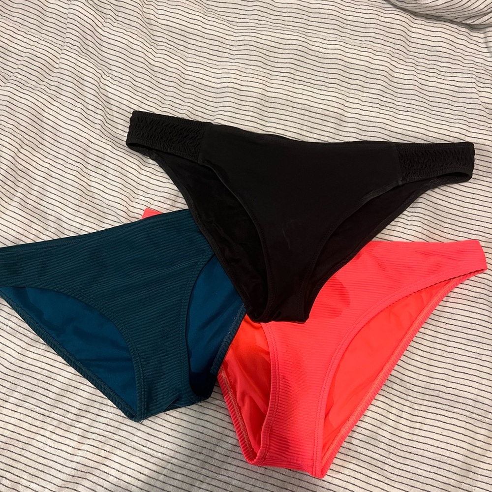 Swim suit bottoms bundle. EUC!!